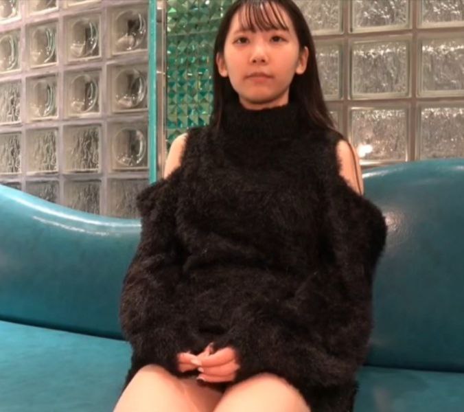 网红梨奈-被射了一脸还一直对镜头比耶